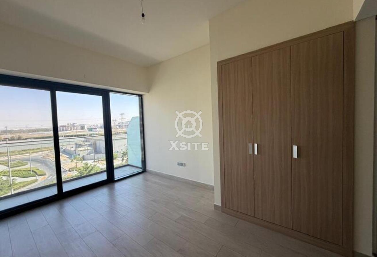Cozy Studio | Vacant Unit | Boulevard View photo 4
