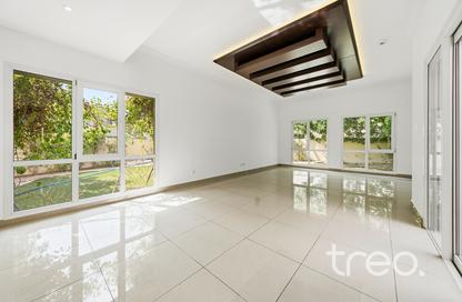 Villa - 4 - 4 for sale in Meadows 5 - Meadows - Dubai