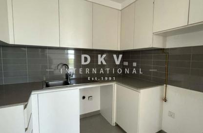 Apartment - 3 Bedrooms - 3 Bathrooms for rent in Hayat Boulevard 2B - Hayat Boulevard 2 - Hayat Boulevard - Town Square - Dubai