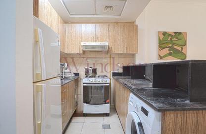 Apartment - Studio - 1 for rent in Burj Al Nujoom - Downtown Dubai - Dubai