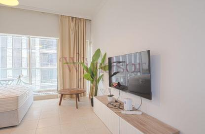 Apartment - Studio - 1 for rent in Burj Al Nujoom - Downtown Dubai - Dubai