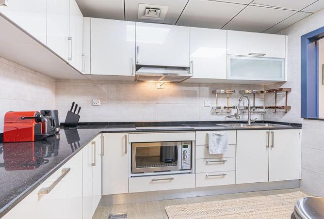 81926854 - Property Image 3