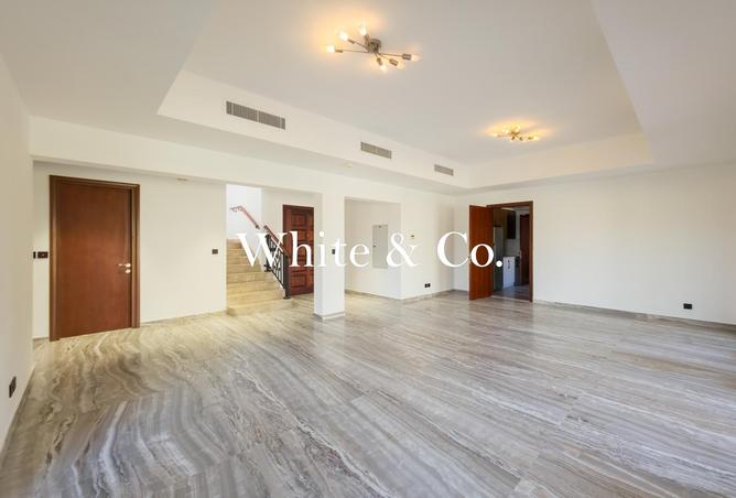 82379811 - Property Image 2