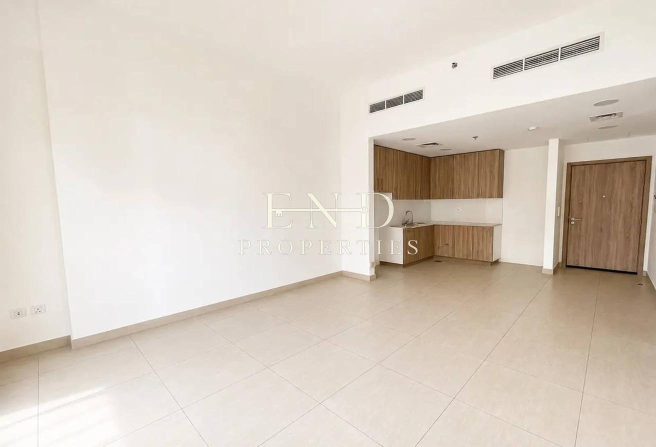Park Facing | Ready to Move In | Flexible Cheques photo 2