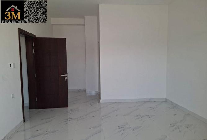 57389803 - Property Image 2