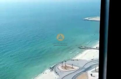 شقة - 2 غرف نوم - 3 حمامات للبيع في برج الكورنيش - طريق كورنيش عجمان - عجمان