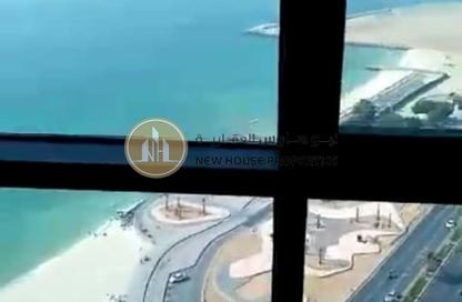 شقة - 2 غرف نوم - 3 حمامات للبيع في برج الكورنيش - طريق كورنيش عجمان - عجمان شقة - 2 غرف نوم - 3 حمامات للبيع في برج الكورنيش - طريق كورنيش عجمان - عجمان