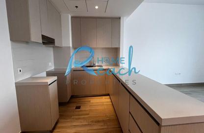 Apartment - 3 Bedrooms - 3 Bathrooms for rent in Waters Edge - Yas Island - Abu Dhabi