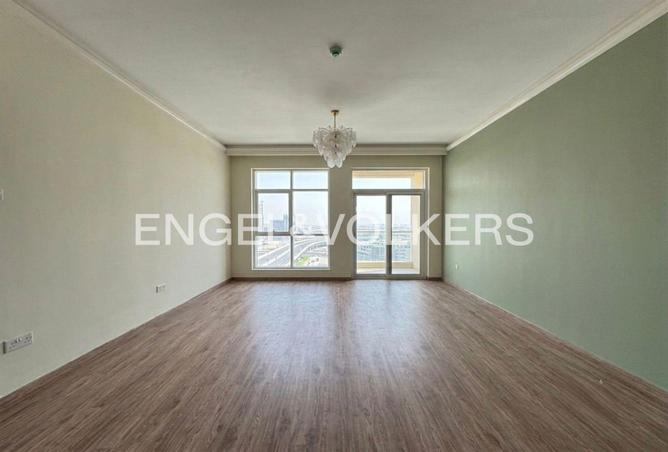 114175911 - Property Image 2