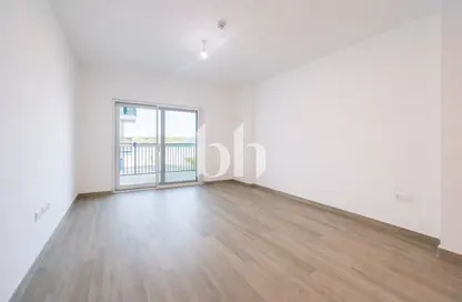 Apartment - 1 Bathroom for sale in Waters Edge - Yas Island - Abu Dhabi