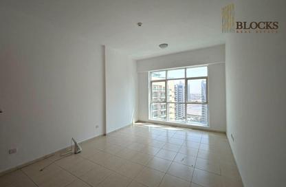 Apartment - 1 - 2 for rent in Olympic Park 4 - Olympic Park Towers - Dubai Sports City - Dubai