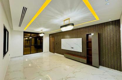 Villa - 4 - 6 for sale in Al Zaheya Gardens - Al Zahya - Ajman