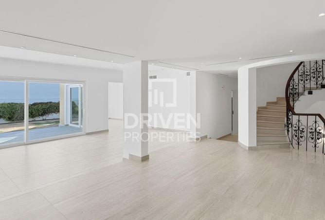 74232105 - Property Main Image