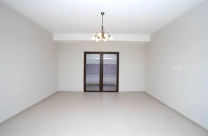 شقة - 2 غرف نوم - 2 حمامات للايجار في جراند افنيو - هور العنز - ديرة - دبي