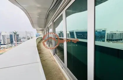 بنتهاوس - 3 غرف نوم - 4 حمامات للايجار في مجمع الوزارات - خليفة بارك - الطريق الشرقي - أبوظبي