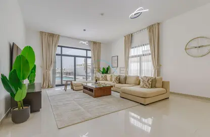 Villa - 4 Bedrooms - 5 Bathrooms for rent in Al Dana Villas - Sharm - Fujairah