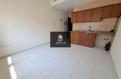 Apartment - Studio - 1 Bathroom for rent in Muwaileh 29 Building - Muwaileh - Sharjah