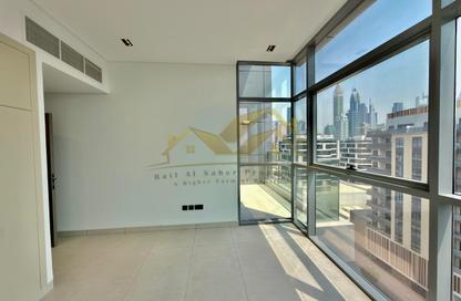 Apartment - 1 Bedroom - 2 Bathrooms for rent in Jumeirah Garden City - Al Satwa - Dubai