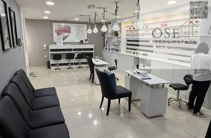 متجر - استوديو - 5 حمامات للبيع في مجمع مويلح - تجارية مويلح - الشارقة