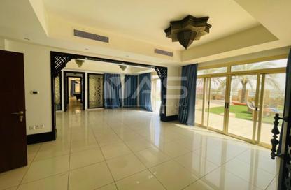 Villa - 5 Bedrooms - 7 Bathrooms for rent in Al Hamra Village Villas - Al Hamra Village - Ras Al Khaimah