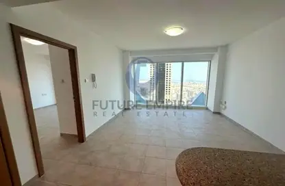 شقة - غرفة نوم - 2 حمامات للايجار في برج  UP - شارع الشيخ زايد - دبي