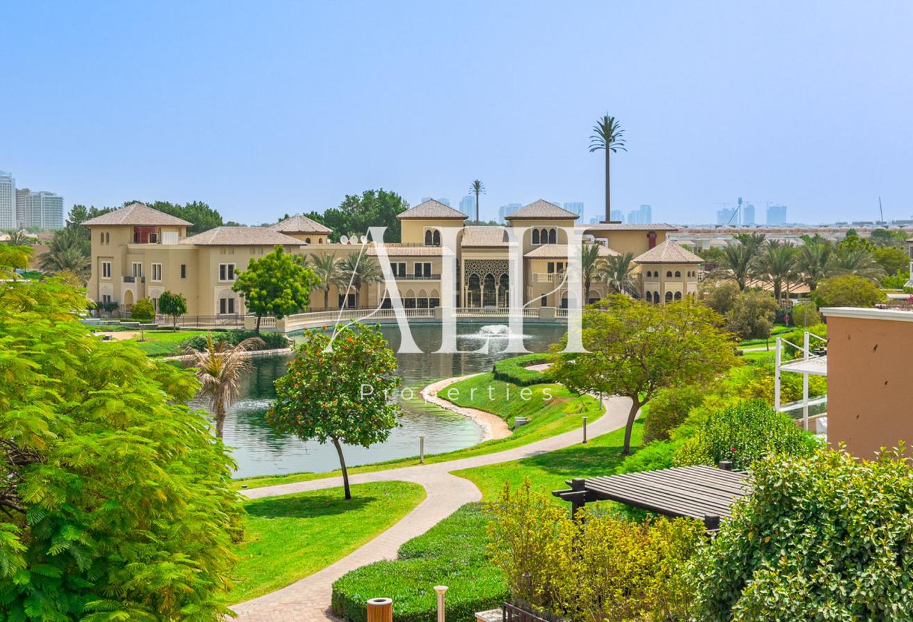 Owner Occupied | Lake Facing | Upgraded | Pool photo 2