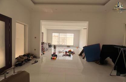 Villa - 5 - 7 for sale in Al Mowaihat 1 - Al Mowaihat - Ajman