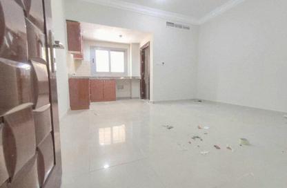 Apartment - Studio - 1 for rent in Fire Station Road - Muwaileh - Sharjah Apartment - Studio - 1 for rent in Fire Station Road - Muwaileh - Sharjah