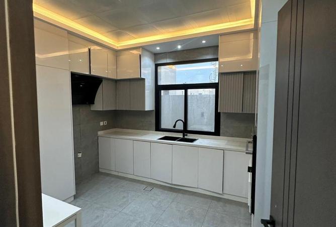 93135958 - Property Image 3