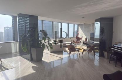 Apartment - 3 Bedrooms - 3 Bathrooms for sale in Sky Gardens - DIFC - Dubai
