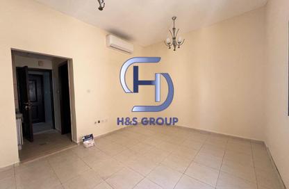 Apartment - Studio - 1 Bathroom for rent in Muwailih Building - Muwaileh - Sharjah