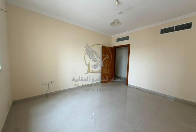 141930405 - Property Image 3
