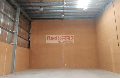 Warehouse - Studio - 1 for rent in Ras Al Khor Industrial 2 - Ras Al Khor - Dubai