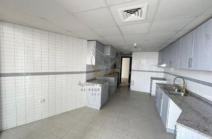 Apartment - 3 - 5 for rent in Al Majaz 1 - Al Majaz - Sharjah Apartment - 3 - 5 for rent in Al Majaz 1 - Al Majaz - Sharjah