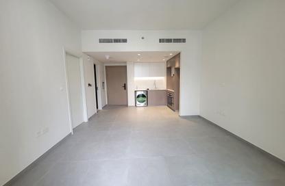 Apartment - 1 - 2 for rent in The Boulevard 2 - Aljada - Sharjah