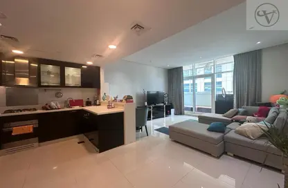 شقة - غرفة نوم - 2 حمامات للبيع في حافة الخليج - الخليج التجاري - دبي