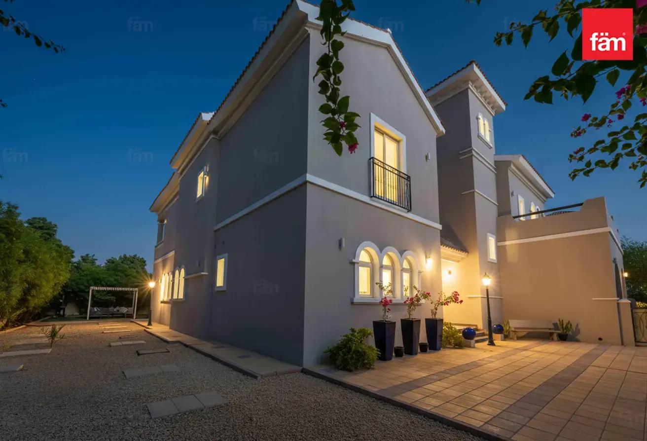 Upgraded | Spacious | Close To Amenities | Prime photo 25
