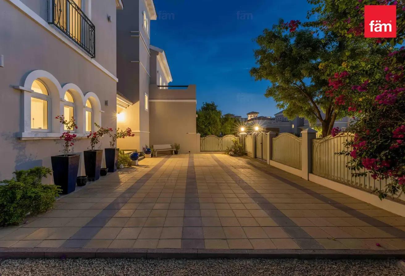 Upgraded | Spacious | Close To Amenities | Prime photo 24