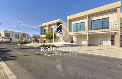 Villa - 2 Bedrooms - 3 Bathrooms for rent in The Dahlias - Yas Acres - Yas Island - Abu Dhabi
