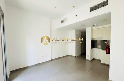 Apartment - Studio - 1 for rent in Hayat Boulevard 2B - Hayat Boulevard 2 - Hayat Boulevard - Town Square - Dubai