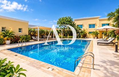 Villa - 5 - 5 for rent in Umm Suqeim 2 Villas - Umm Suqeim 2 - Umm Suqeim - Dubai