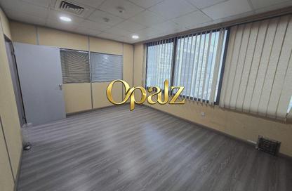 Office Space - Studio - 1 for rent in Abdul Rahim Mohd Al Zarooni Building - Al Muraqqabat - Deira - Dubai Office Space - Studio - 1 for rent in Abdul Rahim Mohd Al Zarooni Building - Al Muraqqabat - Deira - Dubai