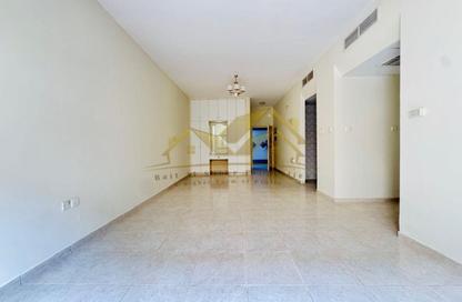شقة - 1 حمام للايجار في الرفاعة - بر دبي - دبي شقة - 1 حمام للايجار في الرفاعة - بر دبي - دبي
