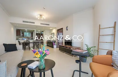 شقة - غرفة نوم - 2 حمامات للايجار في جولدكريست إكزيكتيف - (JLT) مجمع C - أبراج بحيرات الجميرا - دبي