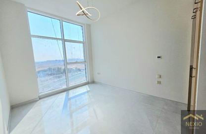 شقة - غرفة نوم - 2 حمامات للايجار في سكايز من دانوب - ارجان - دبي