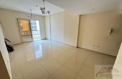 شقة - 2 غرف نوم - 3 حمامات للايجار في الثاني مويلح - تجارية مويلح - الشارقة