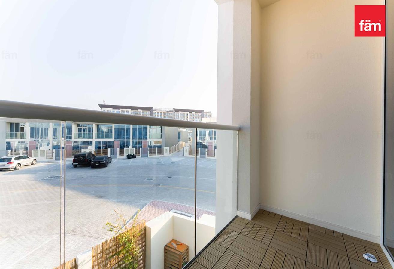 Corner | Luxury | Great Location | Maids | Fitted photo 16