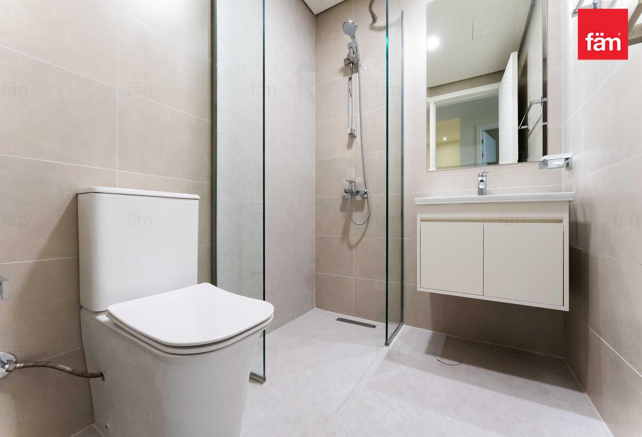 Corner | Luxury | Great Location | Maids | Fitted photo 14