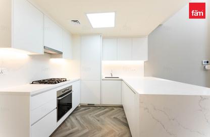 Townhouse - 2 - 4 for rent in Rukan 3 - Rukan - Dubai