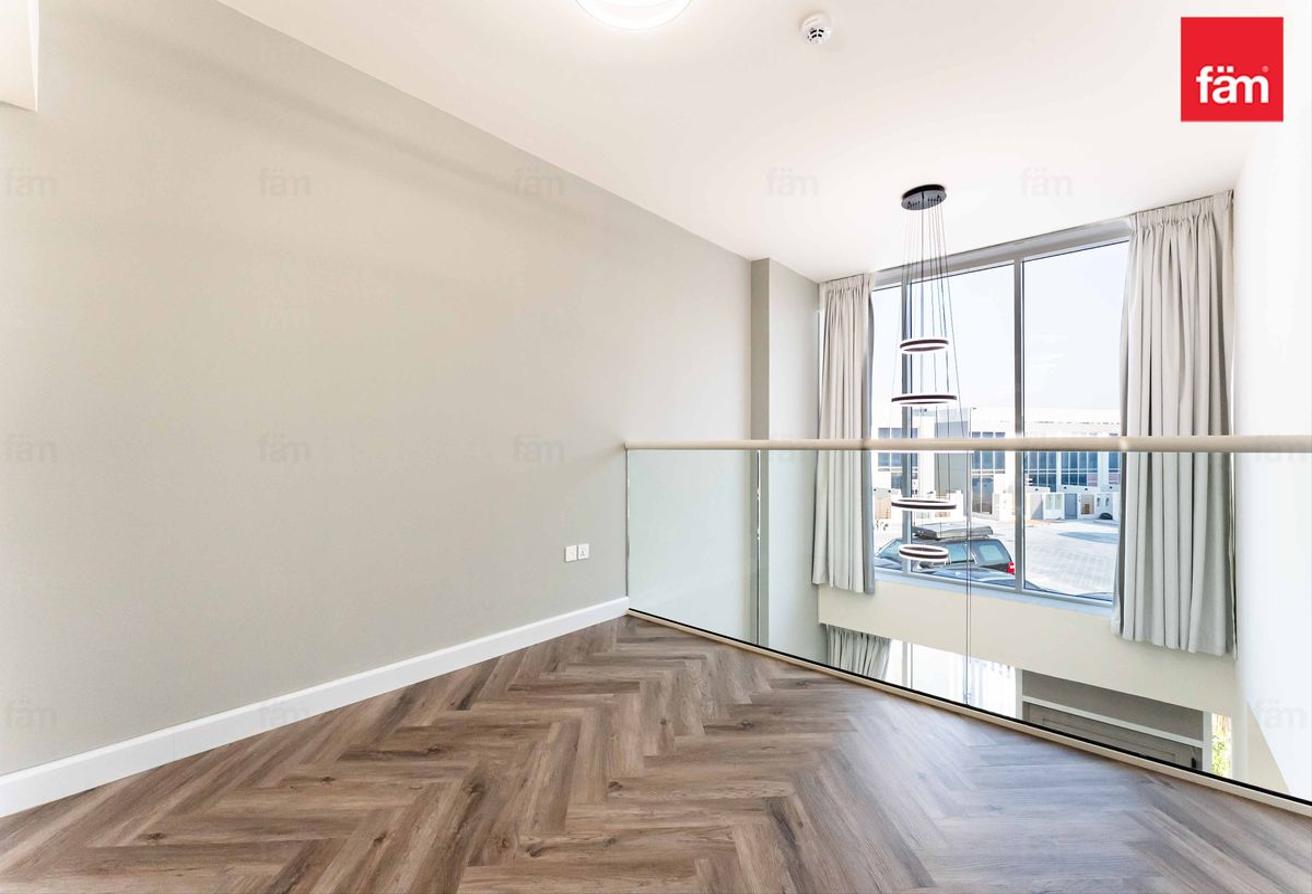 Corner | Luxury | Great Location | Maids | Fitted photo 10